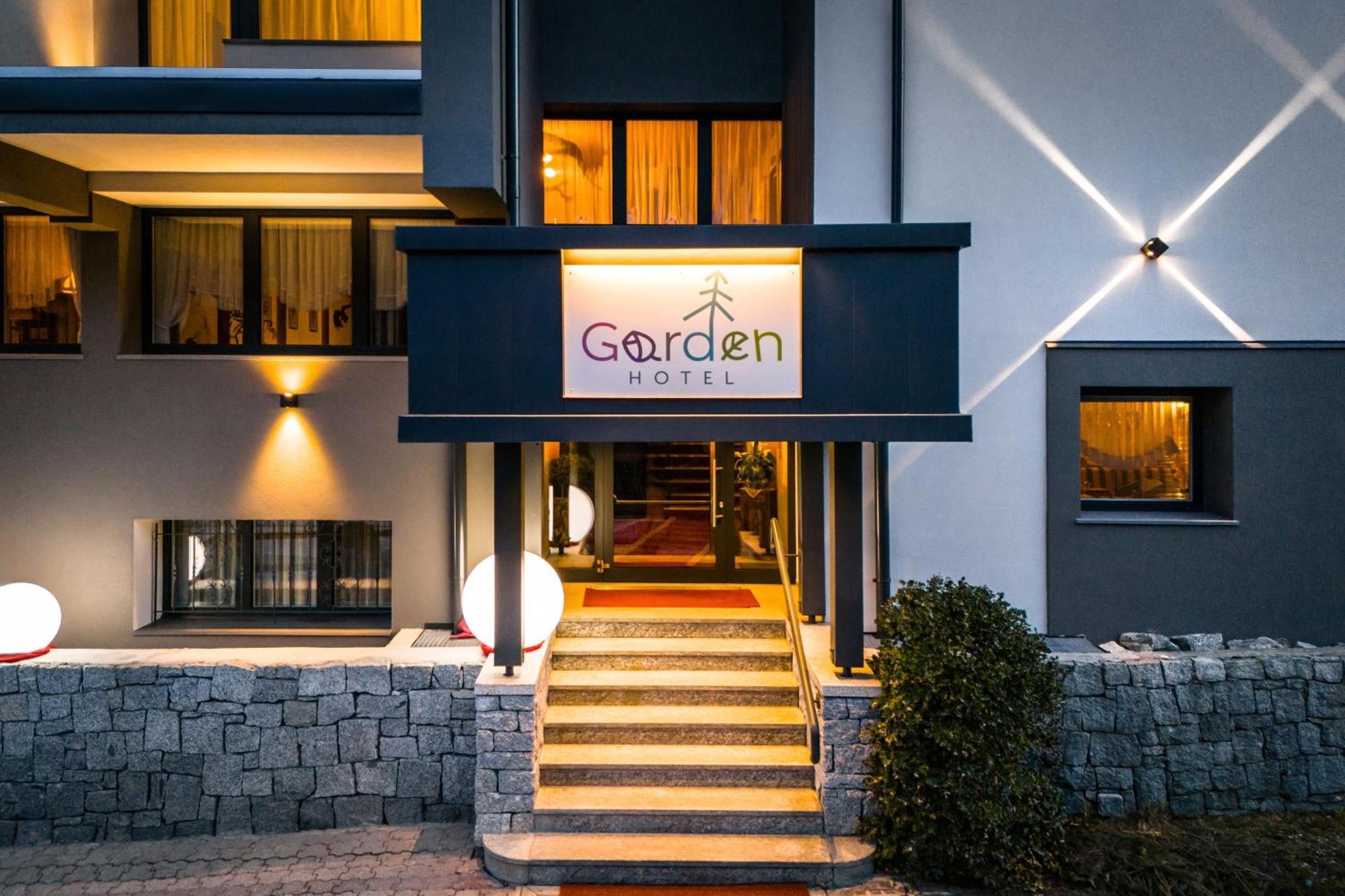 Hotel Garden - Adult Only Mezzana  Exterior photo